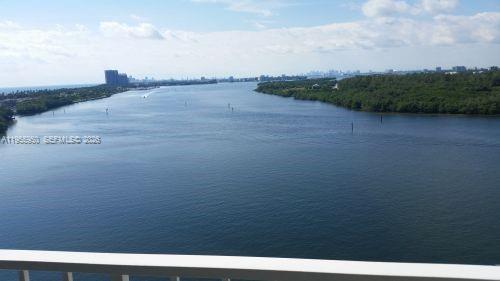 1912 1 / 2 762 кв.футов $ 2026-02-23 0 Фото