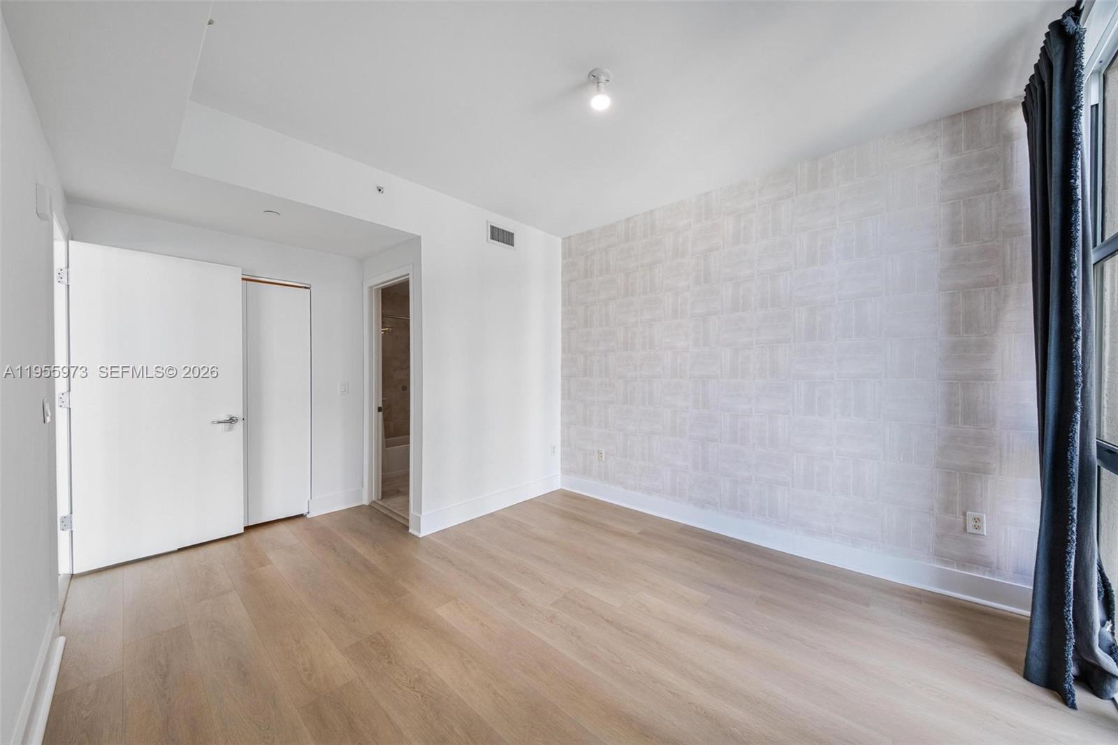 Photo of 3131 188th St  #2-803, Aventura, Florida, 33180 - 