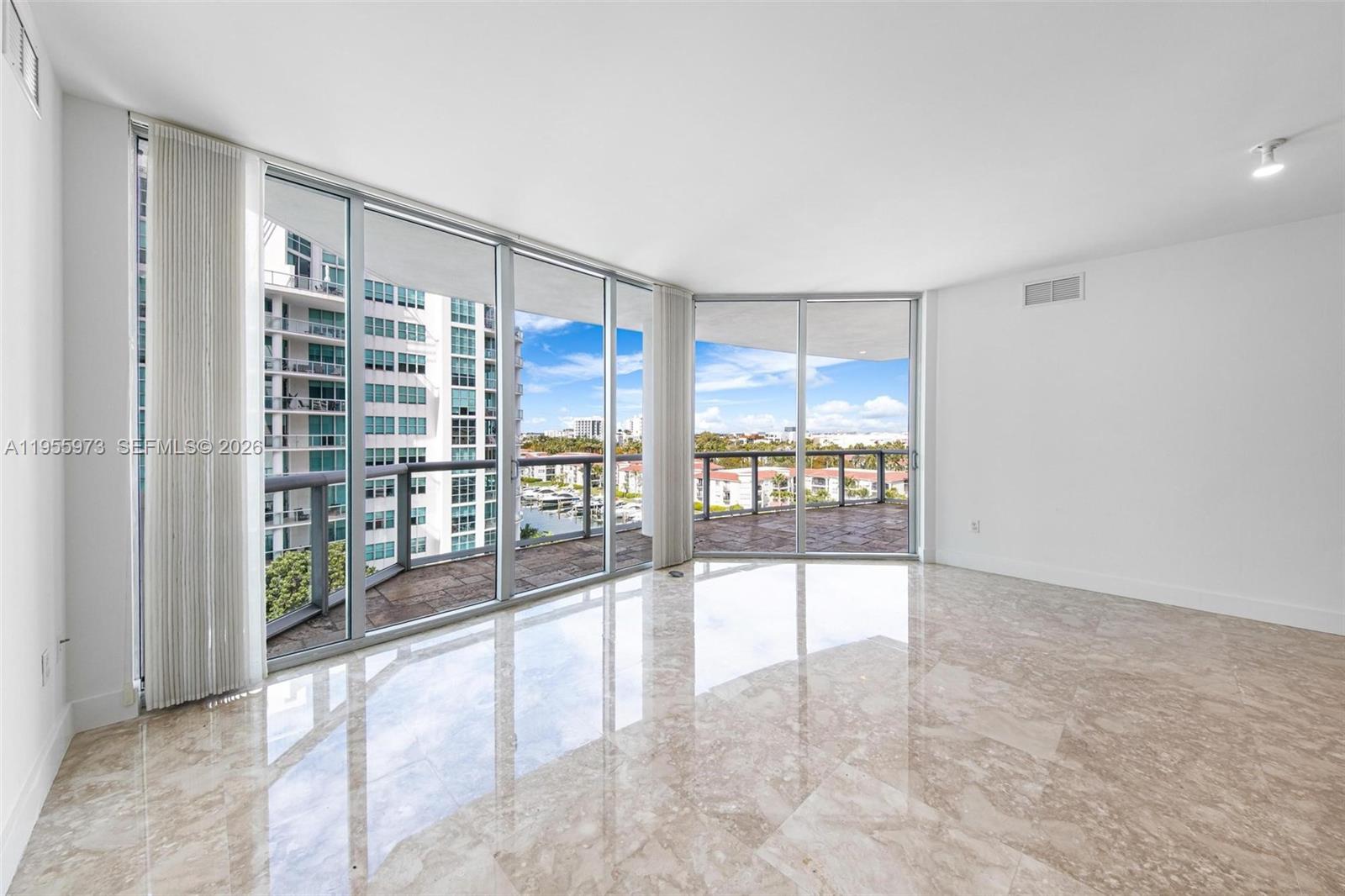 Photo of 3131 188th St  #2-803, Aventura, Florida, 33180 - 