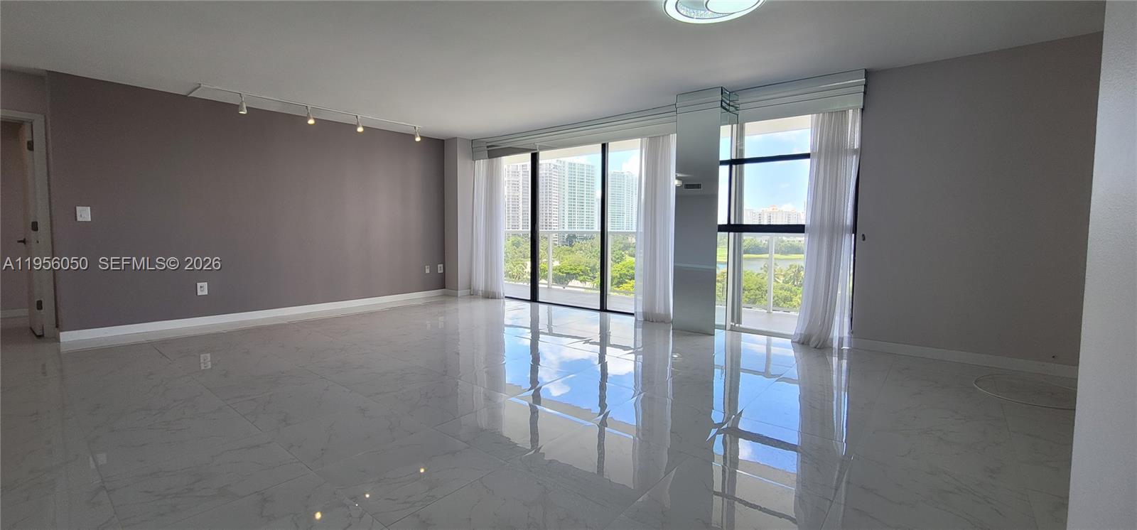 Photo of 3701 Country Club Dr #807, Aventura, Florida, 33180 -