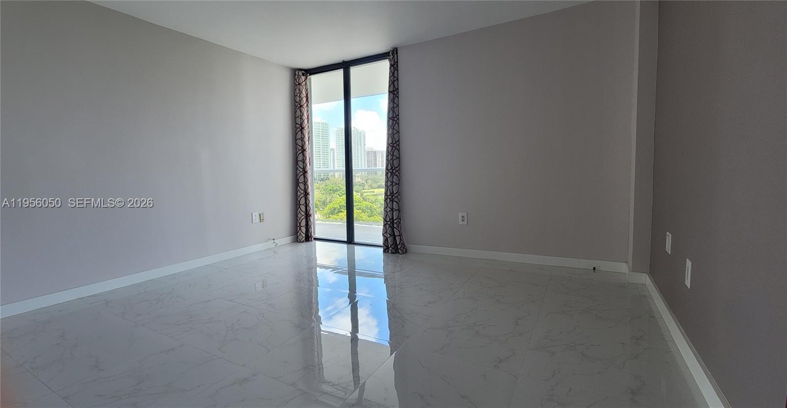 Photo of 3701 Country Club Dr #807, Aventura, Florida, 33180 -