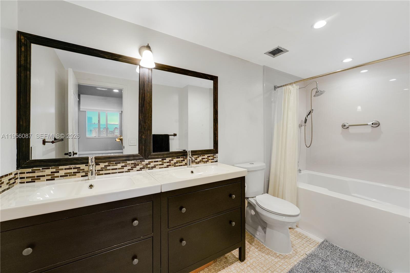 See details 702 2 / 2 1344 sq. ft. $ 2026-02-11 0 Photo