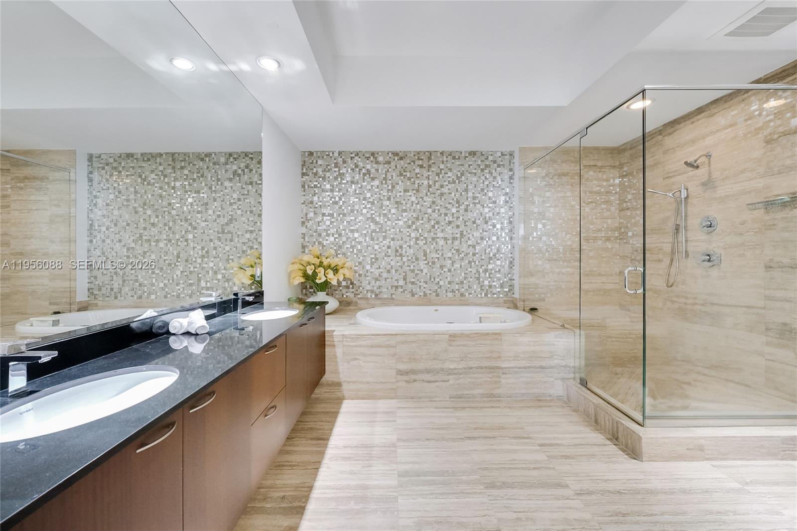 2103 3 / 3 1962 sq. ft. $ 2026-01-30 0 foto