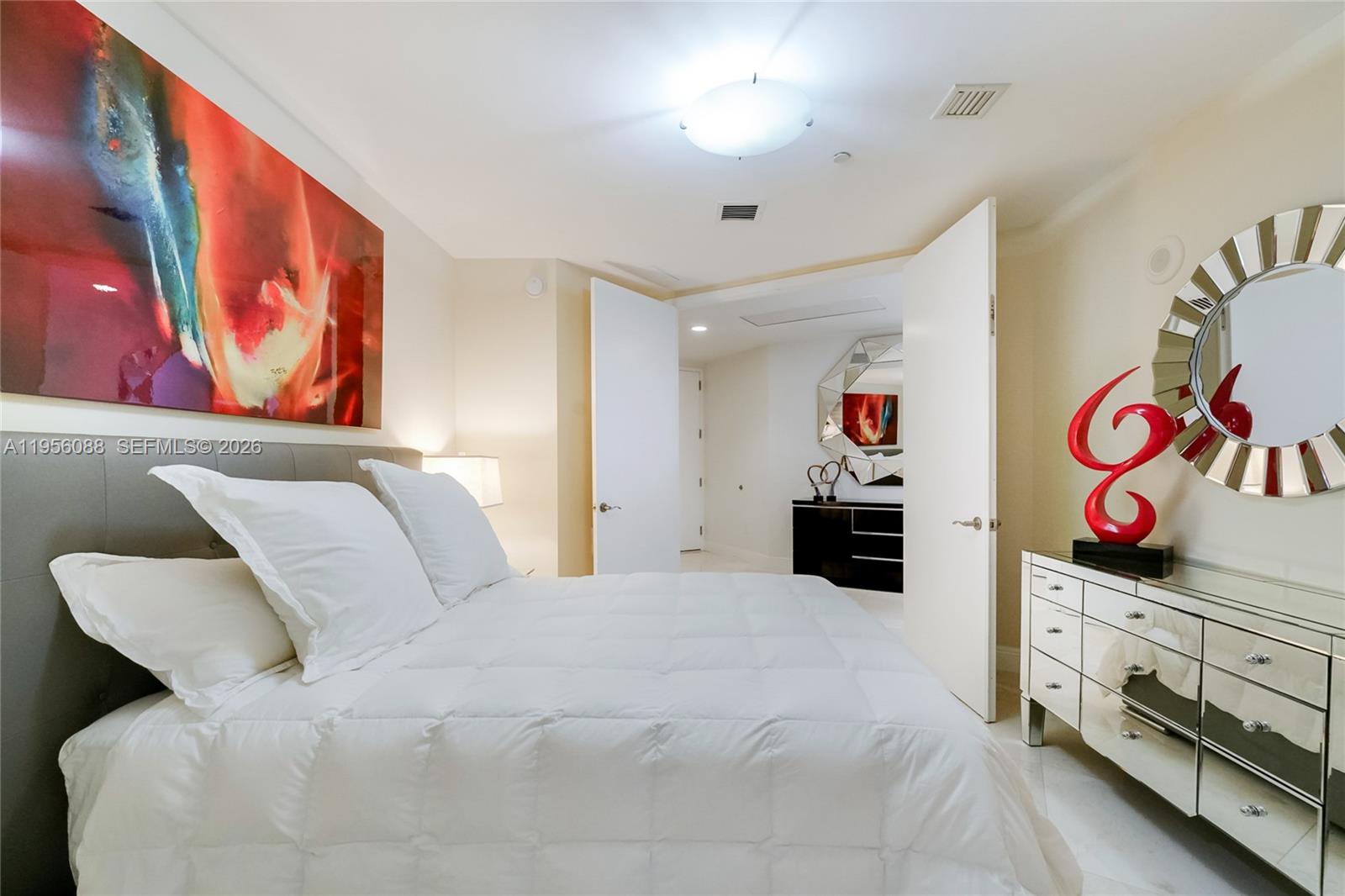 2103 3 / 3 1962 sq. ft. $ 2026-01-30 0 foto