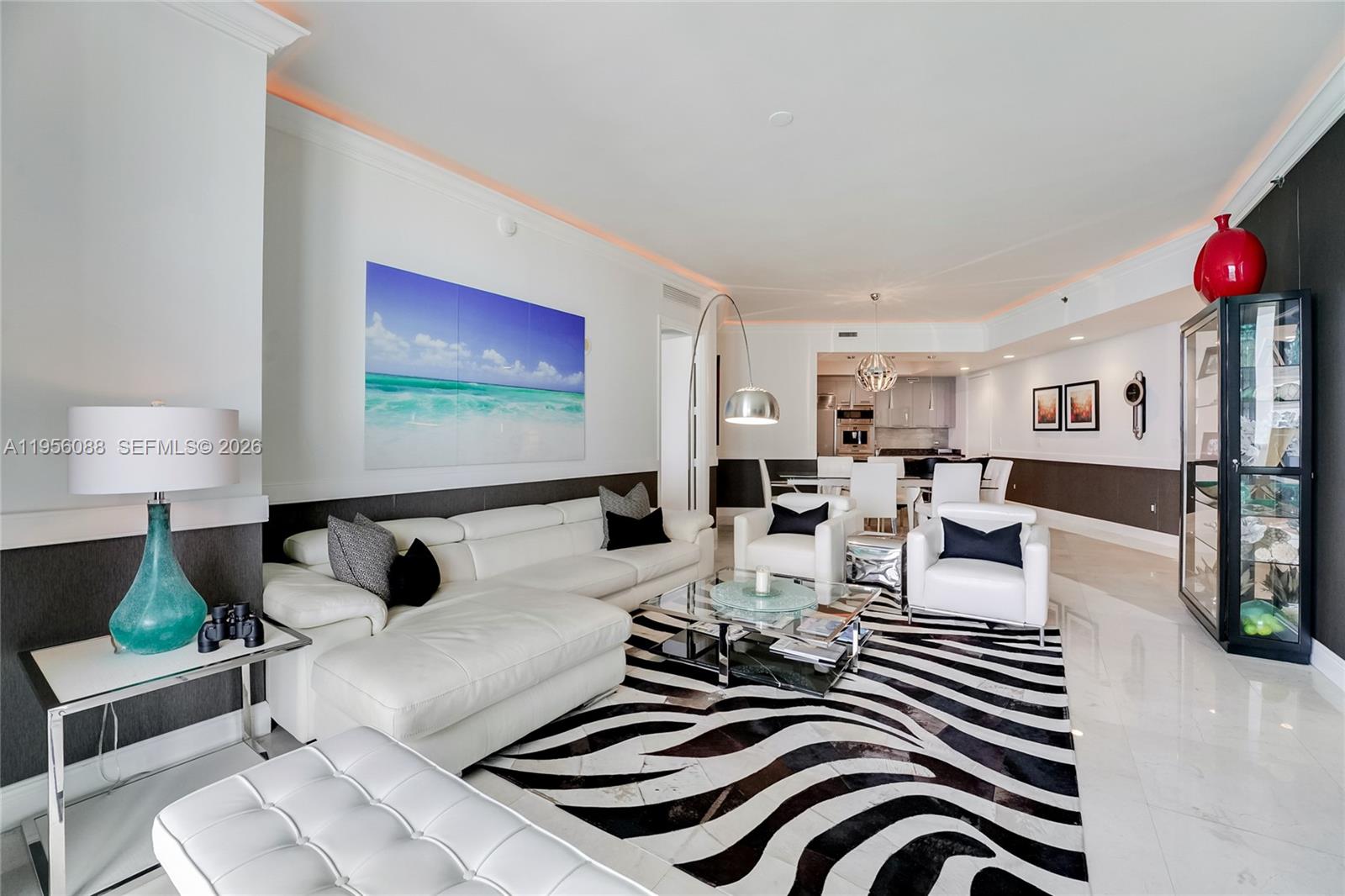 2103 3 / 3 1962 sq. ft. $ 2026-01-30 0 foto