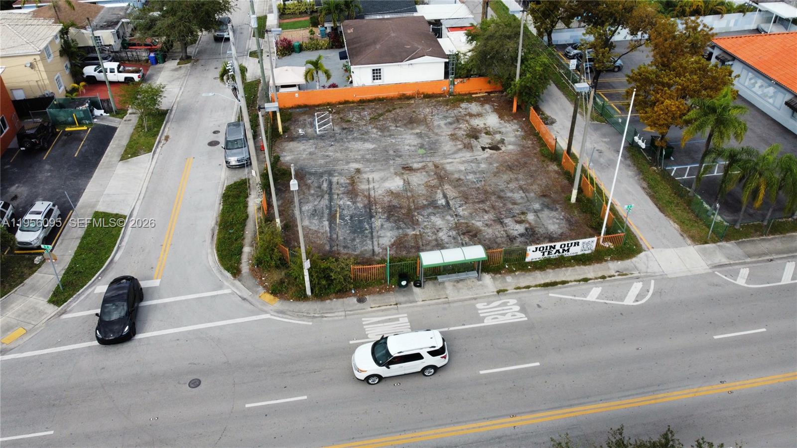   /   кв.футов $ 2026-01-30 0 Фото