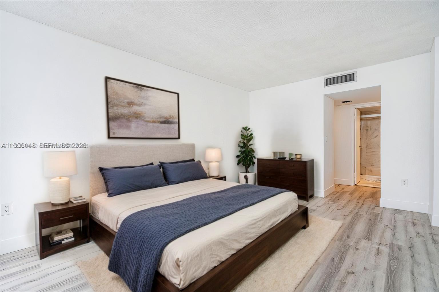 Photo of 3625 Country Club Dr  #901, Aventura, Florida, 33180 - 