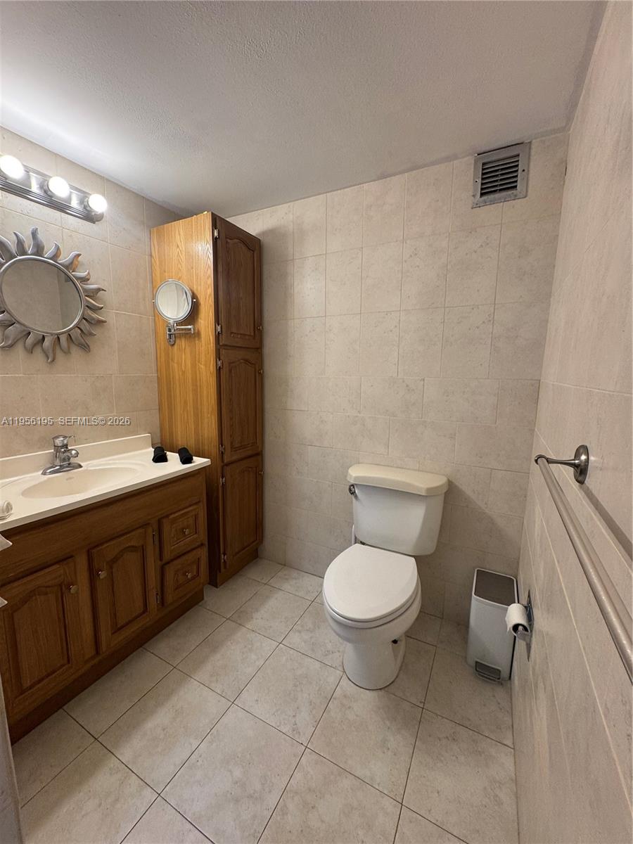 Photo of 500 Three Islands Blvd #119, Hallandale Beach, Florida, 33009 -