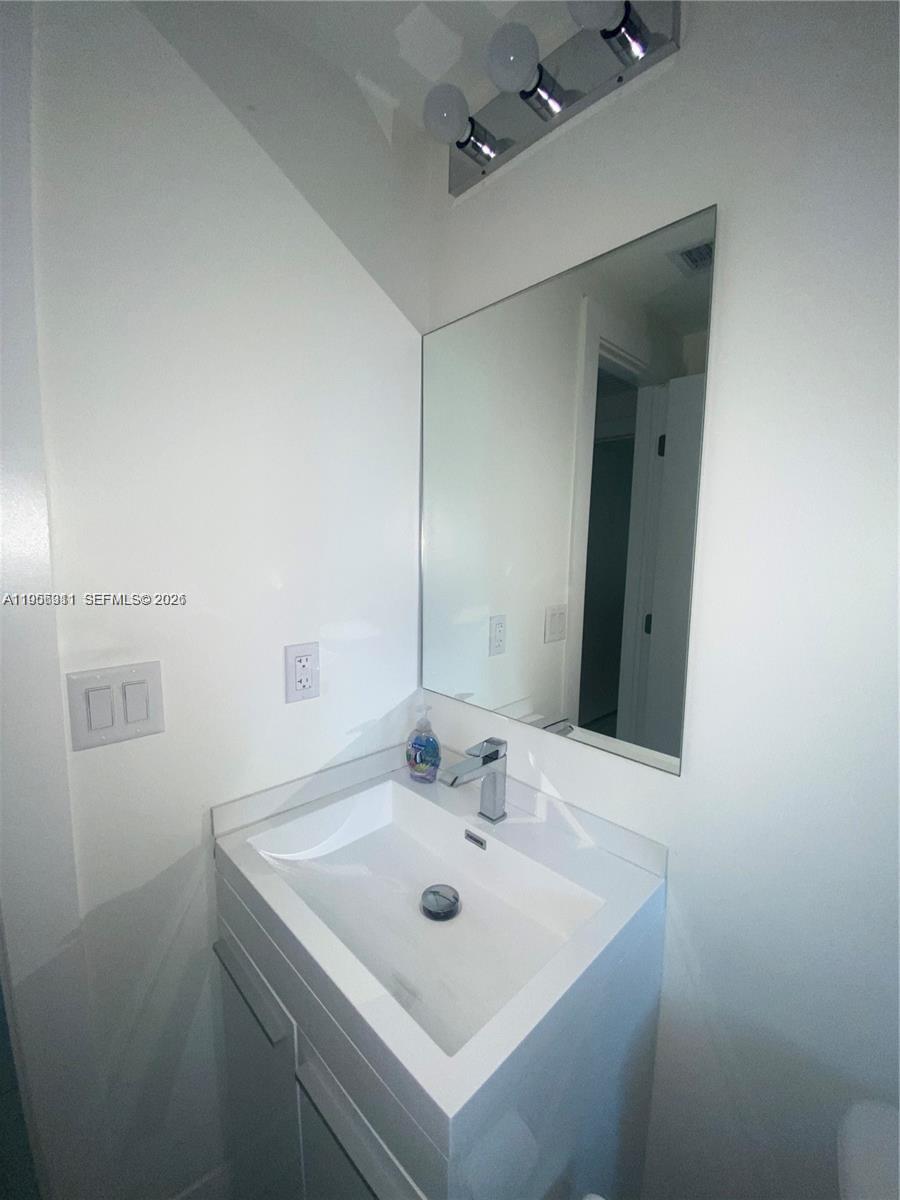  /  3024 sq. ft. $ 2026-01-31 0 Photo