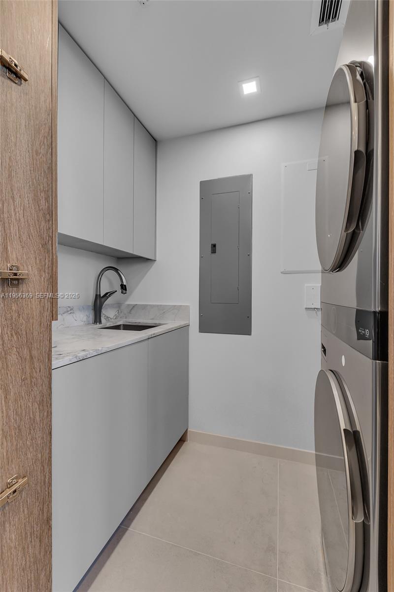 Photo of 3535 Ocean Dr  #1003, Hollywood, Florida, 33019 - 