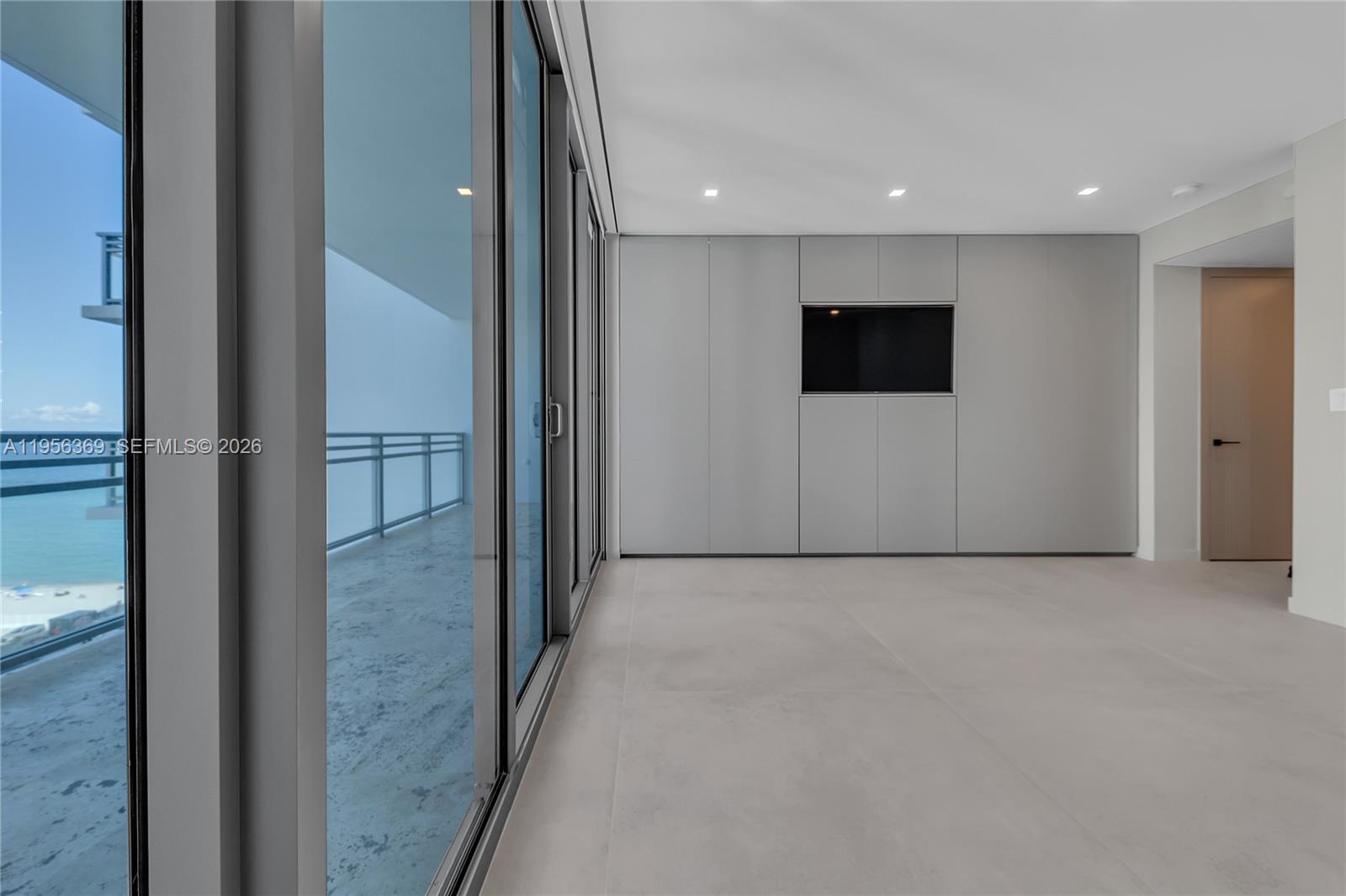 Photo of 3535 Ocean Dr  #1003, Hollywood, Florida, 33019 - MASTER BEDROOM