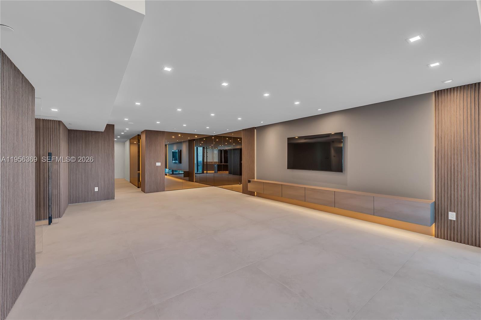 Photo of 3535 Ocean Dr  #1003, Hollywood, Florida, 33019 - 