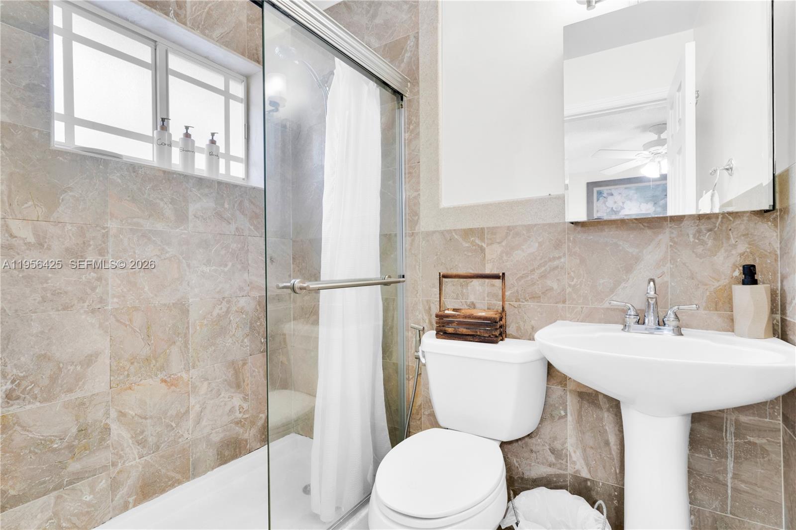   /  2020 sq. ft. $ 2026-01-31 0 Photo