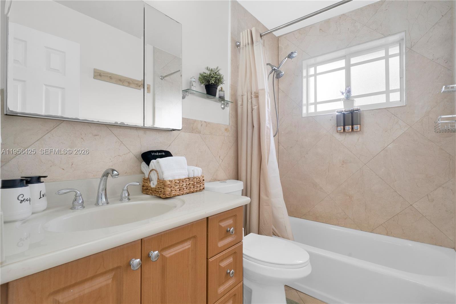   /  2020 sq. ft. $ 2026-01-31 0 Photo