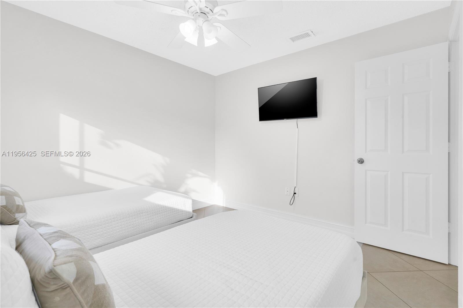   /  2020 sq. ft. $ 2026-01-31 0 Photo