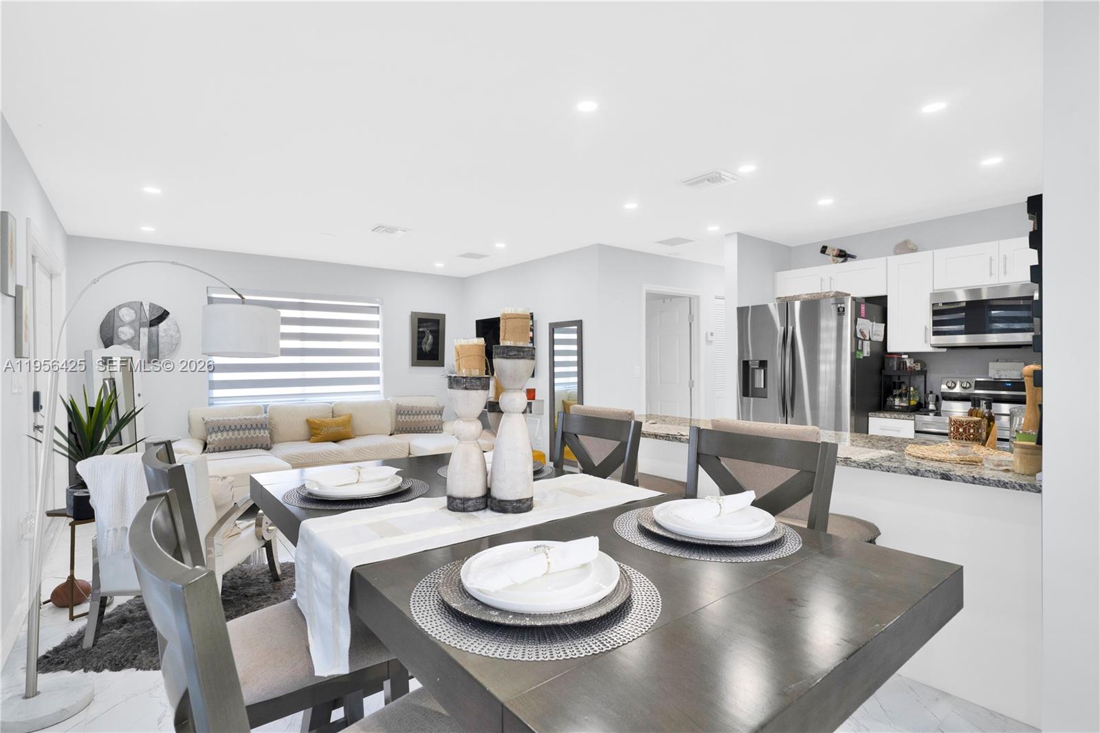   /  2020 sq. ft. $ 2026-01-31 0 Photo