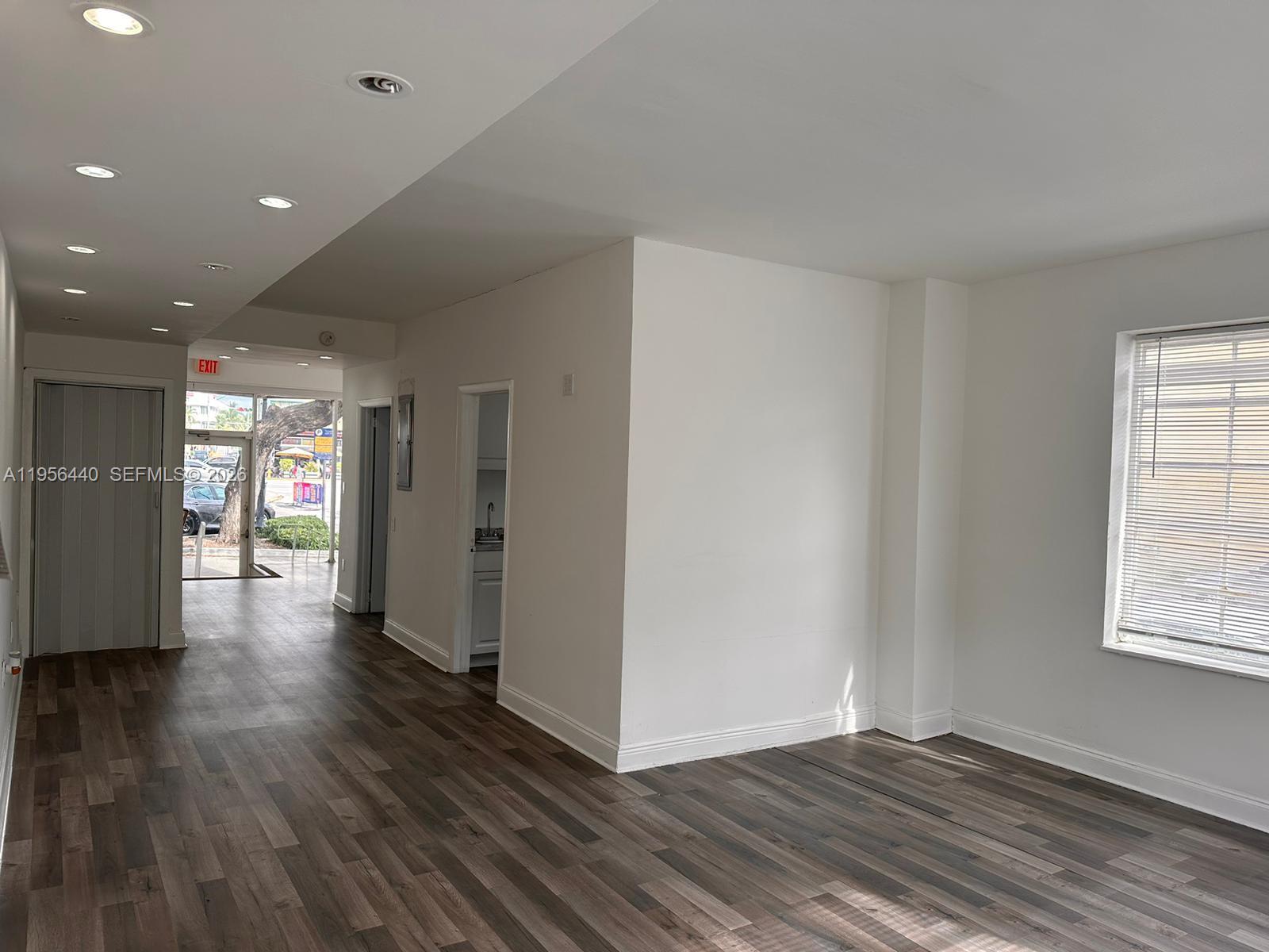   /   sq. ft. $ 2026-01-31 0 Photo