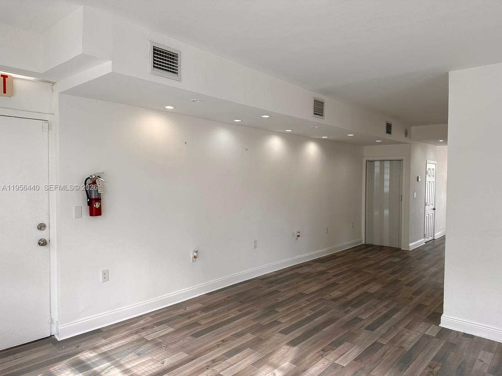   /   sq. ft. $ 2026-01-31 0 Photo