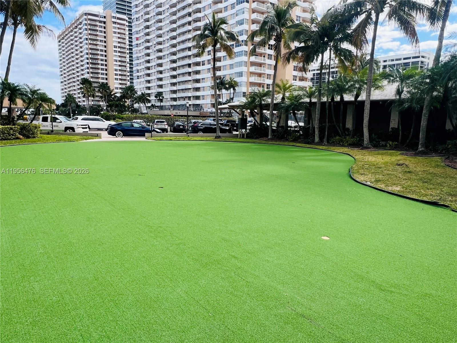 See details 9M 1 / 2 870 sq. ft. $ 2026-01-31 0 Photo