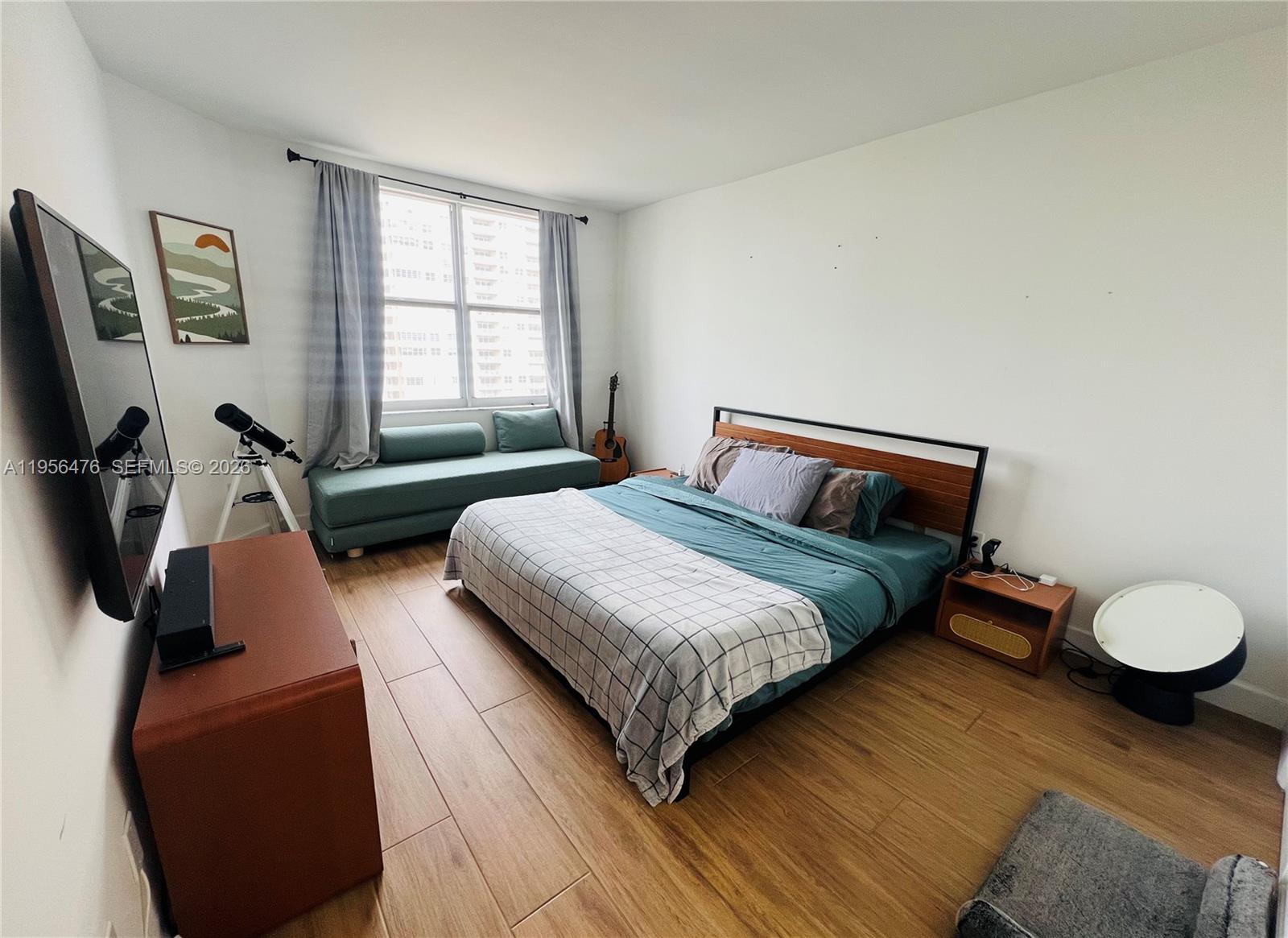 See details 9M 1 / 2 870 sq. ft. $ 2026-01-31 0 Photo