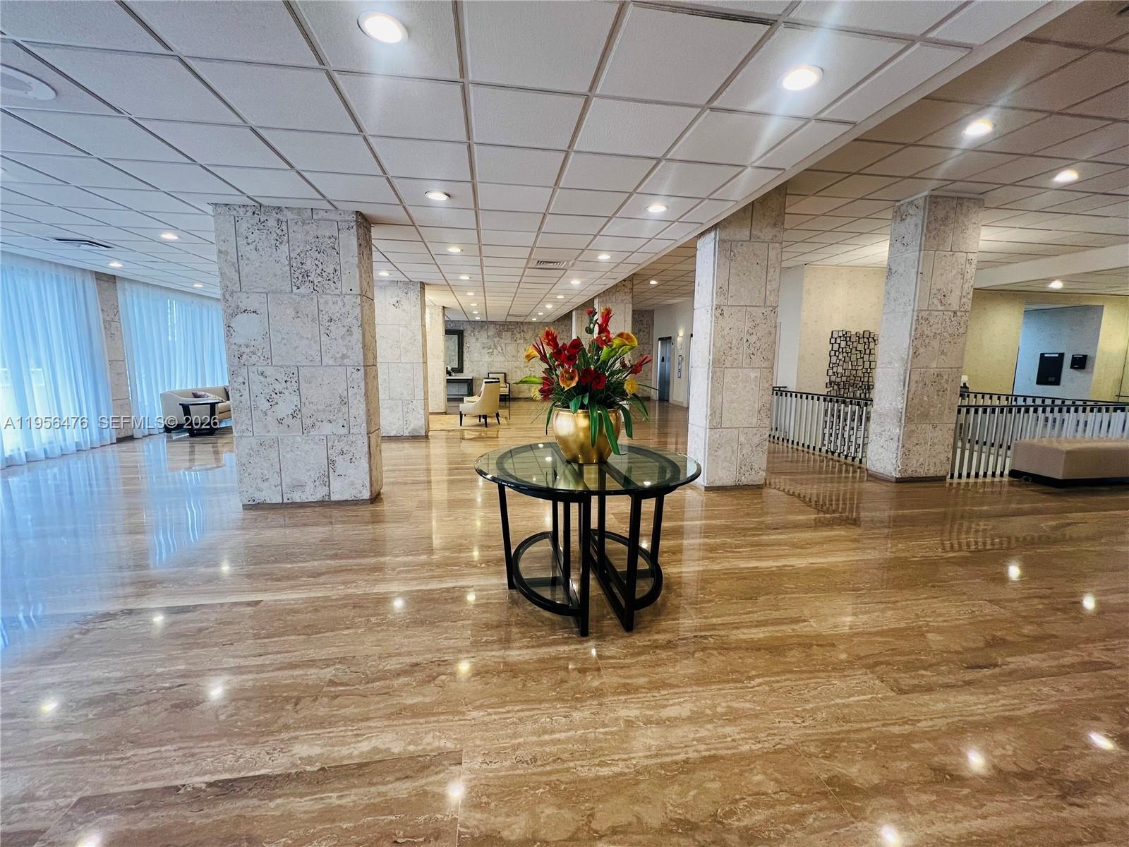 See details 9M 1 / 2 870 sq. ft. $ 2026-01-31 0 Photo