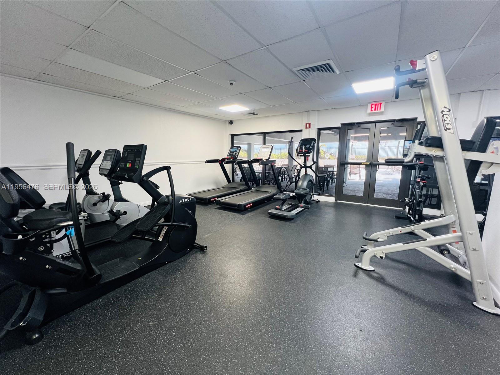 See details 9M 1 / 2 870 sq. ft. $ 2026-01-31 0 Photo