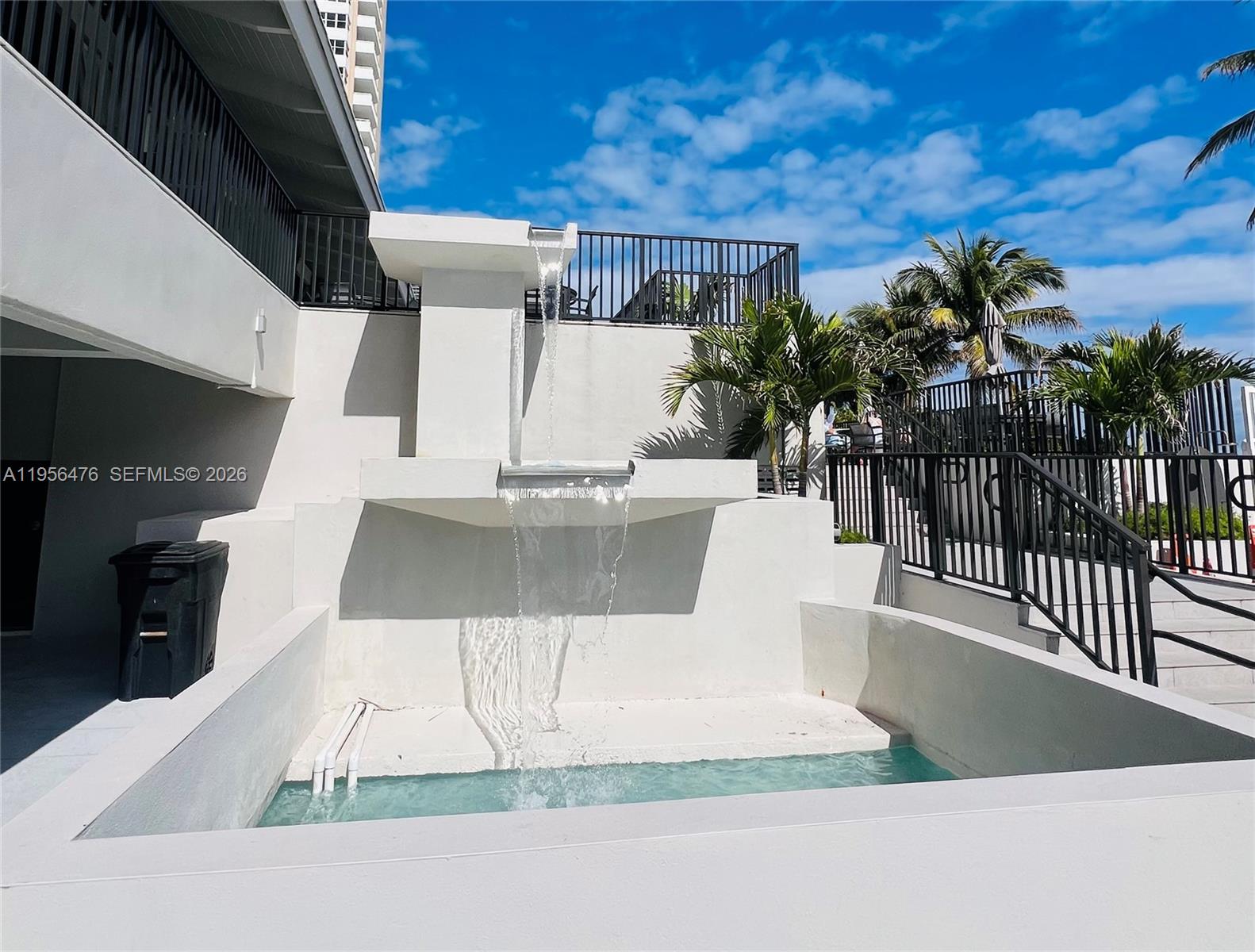 See details 9M 1 / 2 870 sq. ft. $ 2026-01-31 0 Photo