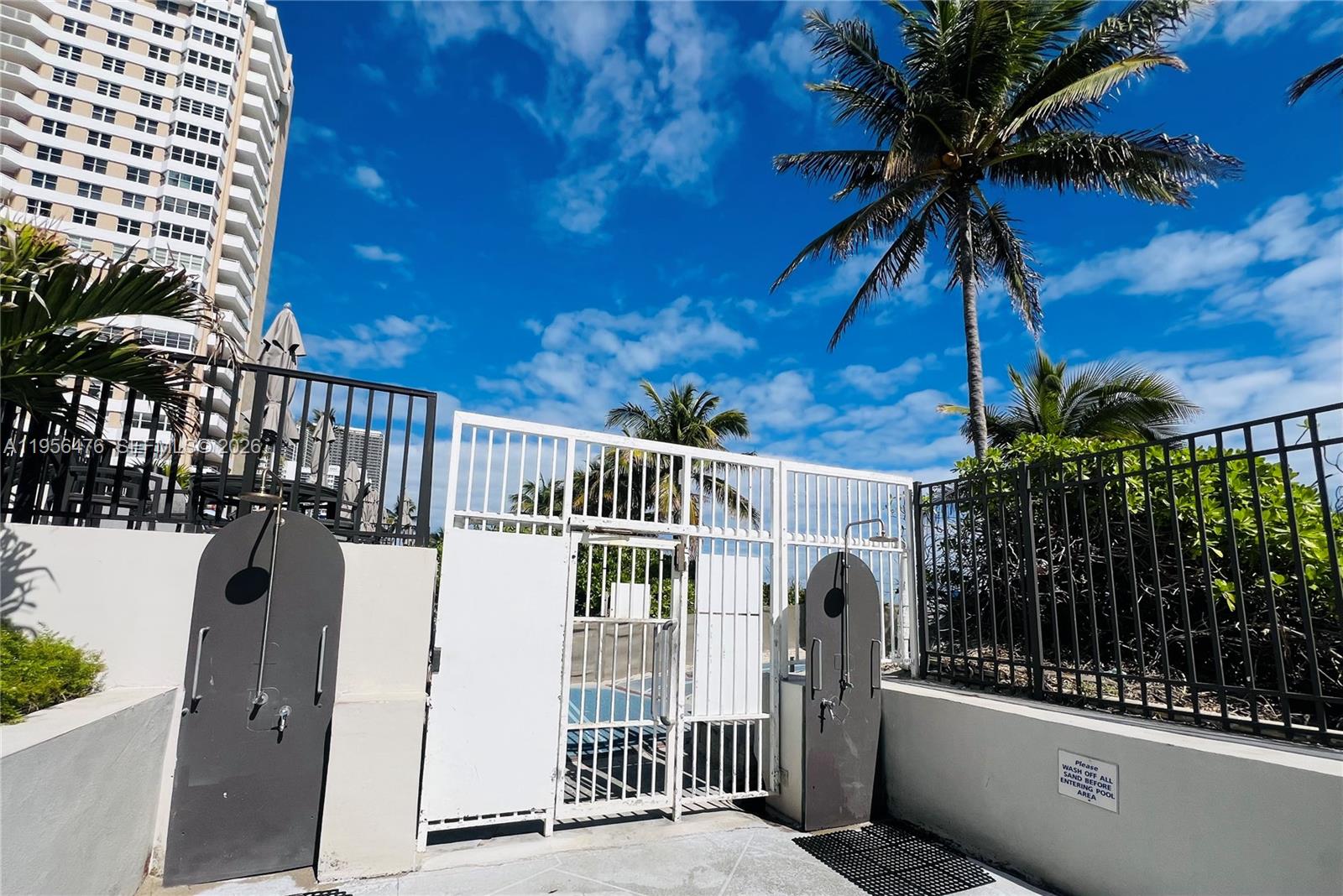 See details 9M 1 / 2 870 sq. ft. $ 2026-01-31 0 Photo