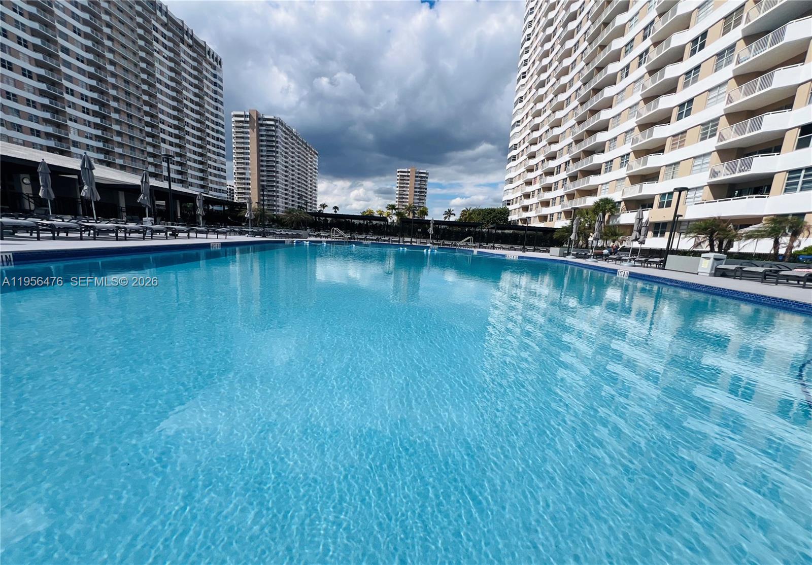 See details 9M 1 / 2 870 sq. ft. $ 2026-01-31 0 Photo