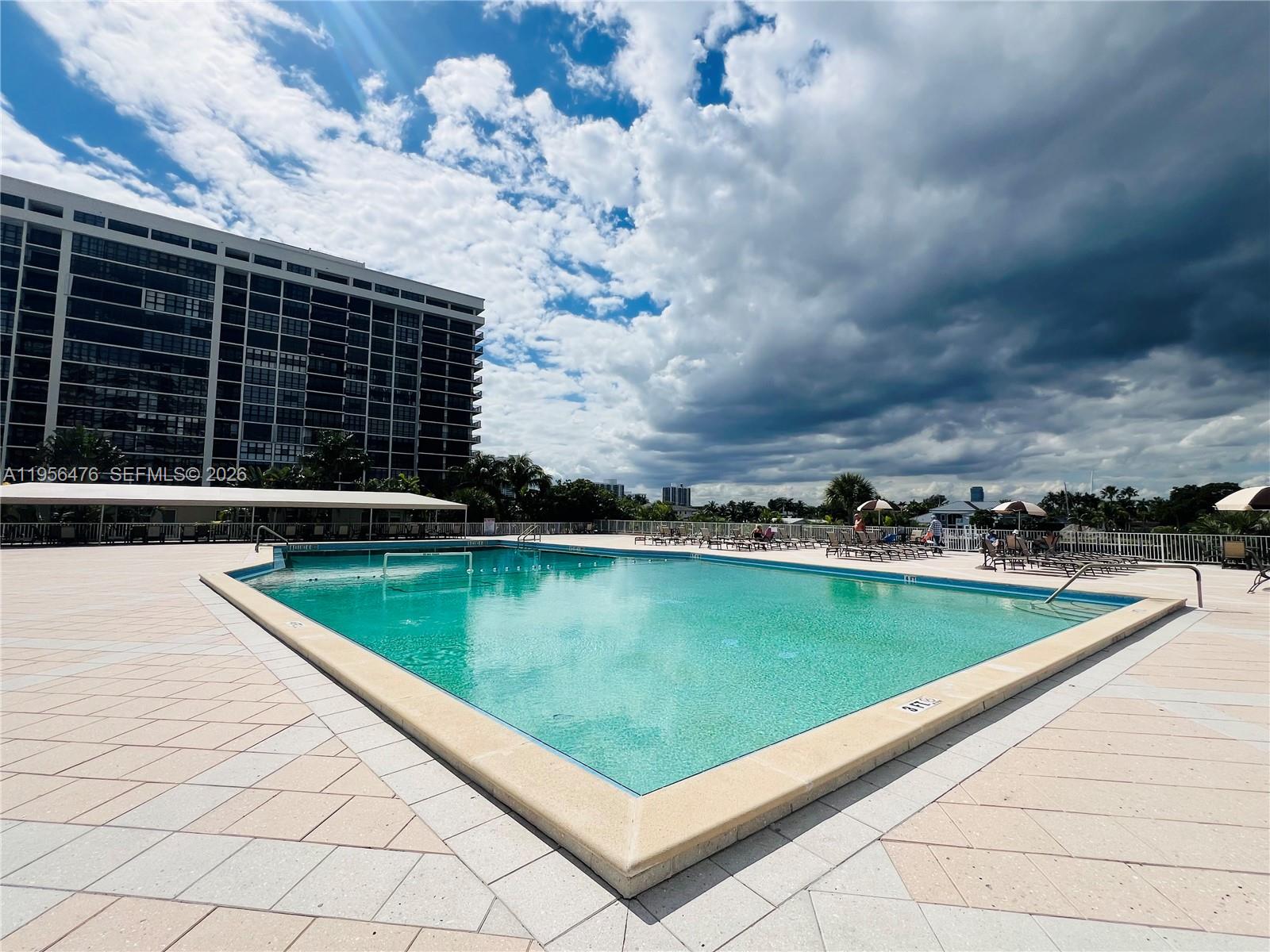 See details 9M 1 / 2 870 sq. ft. $ 2026-01-31 0 Photo