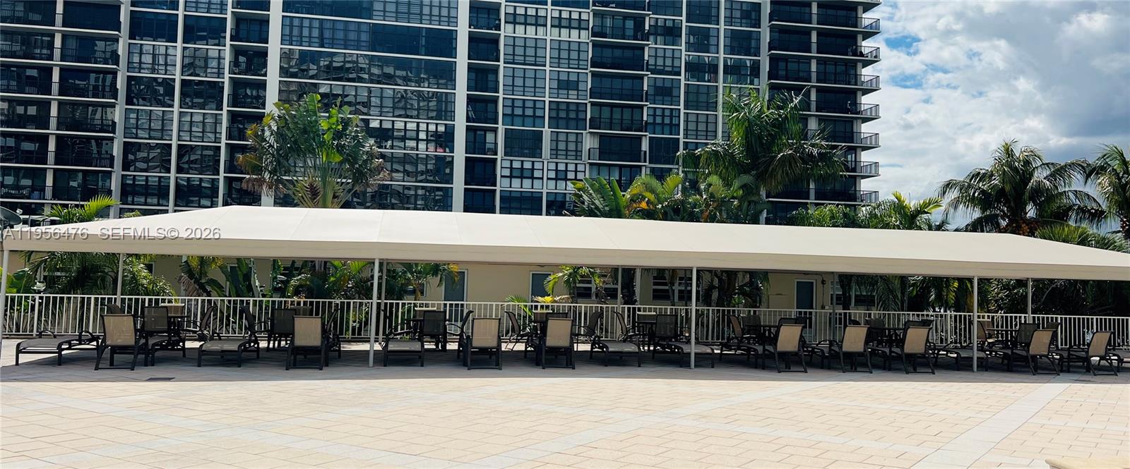 See details 9M 1 / 2 870 sq. ft. $ 2026-01-31 0 Photo