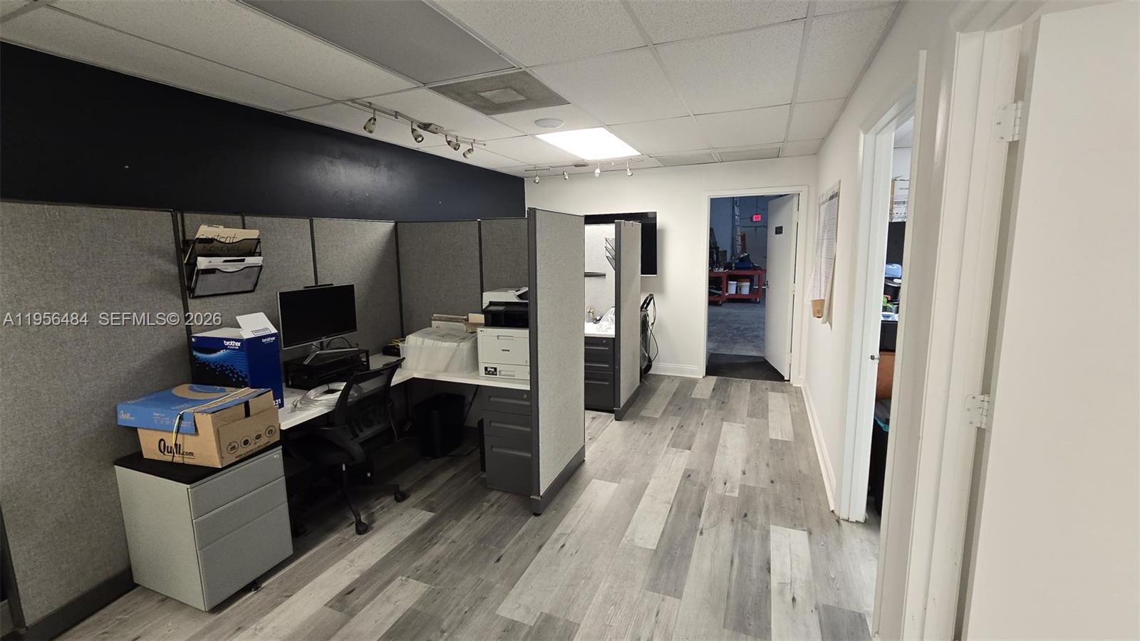   /   sq. ft. $ 2026-01-31 0 Photo