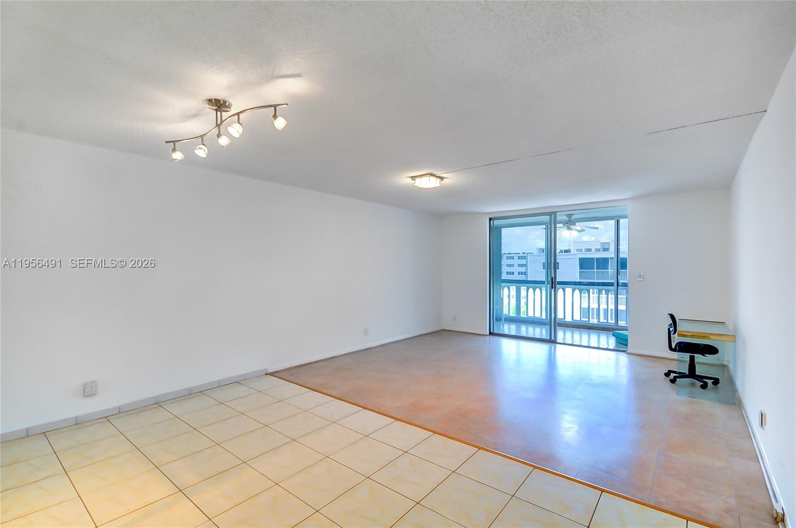Photo of 301 14th Ave  #702, Hallandale Beach, Florida, 33009 - 