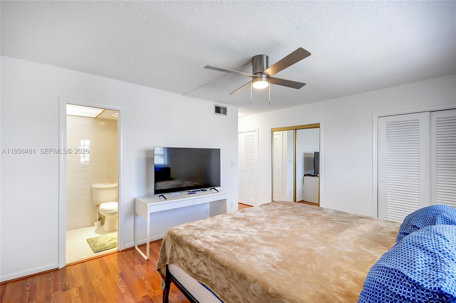Photo of 301 14th Ave  #702, Hallandale Beach, Florida, 33009 - 