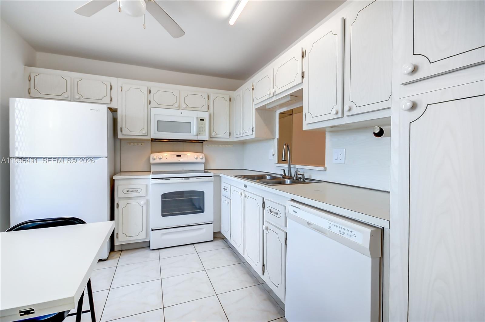 Photo of 301 14th Ave  #702, Hallandale Beach, Florida, 33009 - 