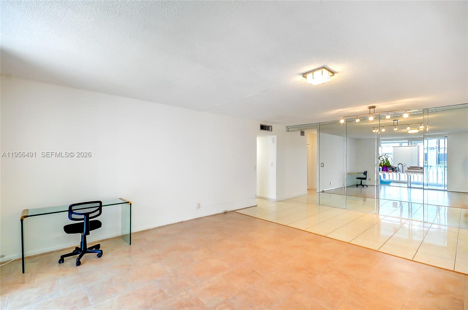 Photo of 301 14th Ave  #702, Hallandale Beach, Florida, 33009 - 