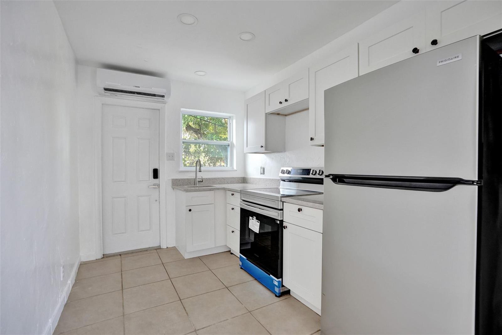   / 0 1272 sq. ft. $ 2026-03-27 0 foto
