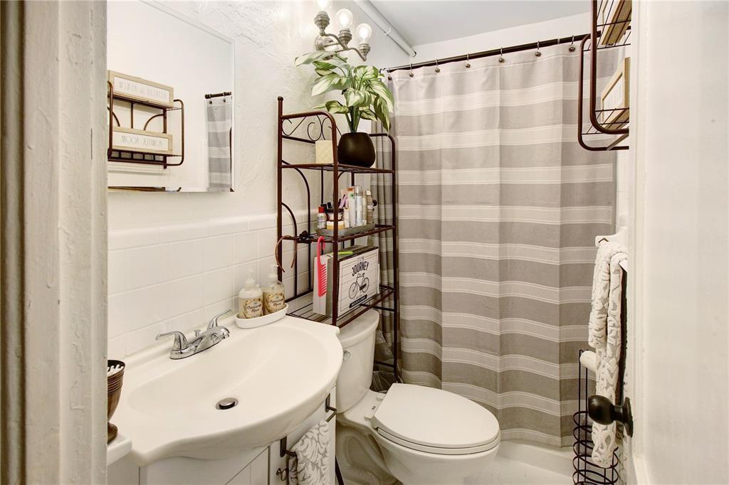   / 0 1272 sq. ft. $ 2026-03-27 0 foto