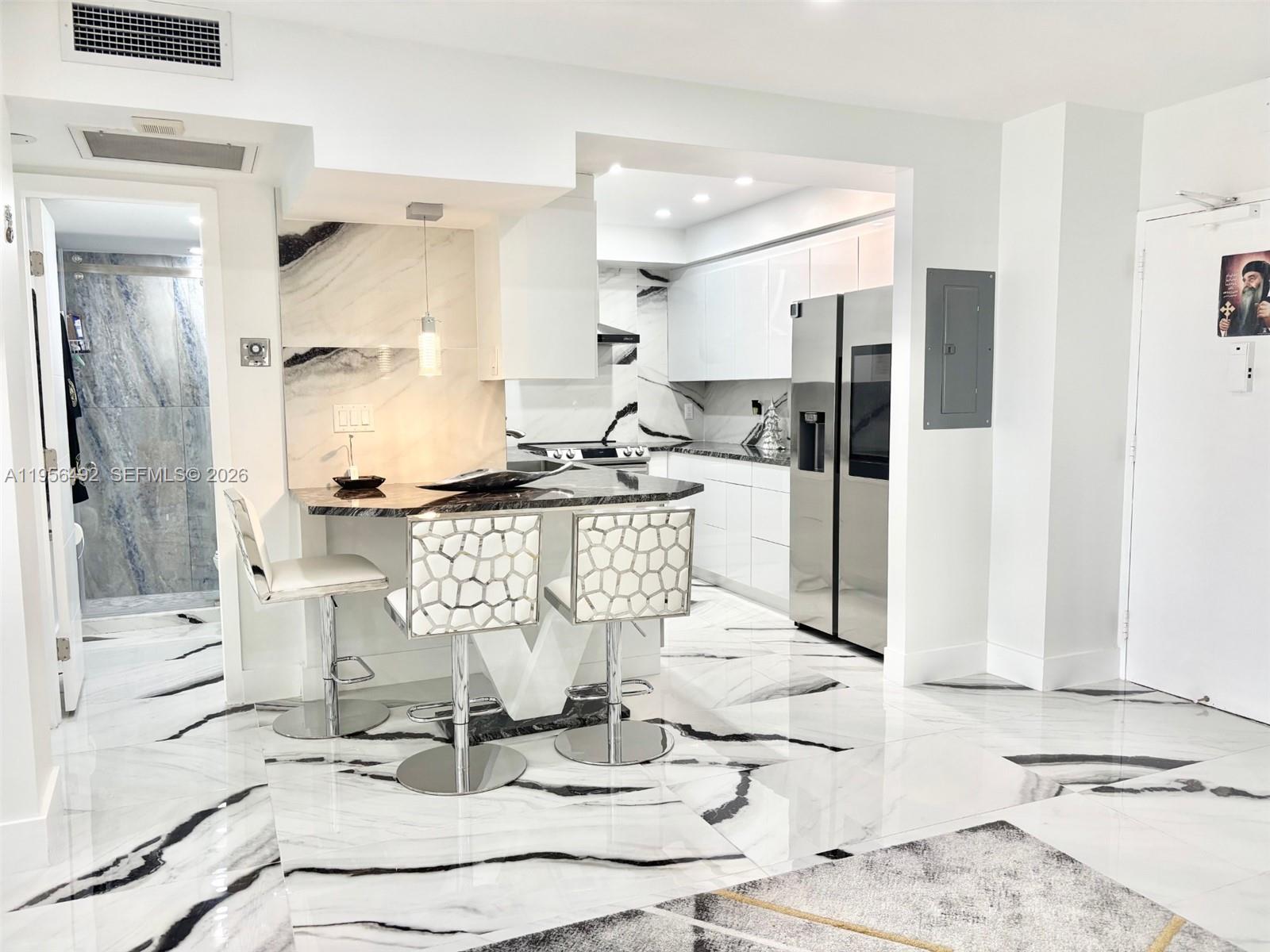 15B 1 / 1 798 sq. ft. $ 2026-01-31 0 Photo