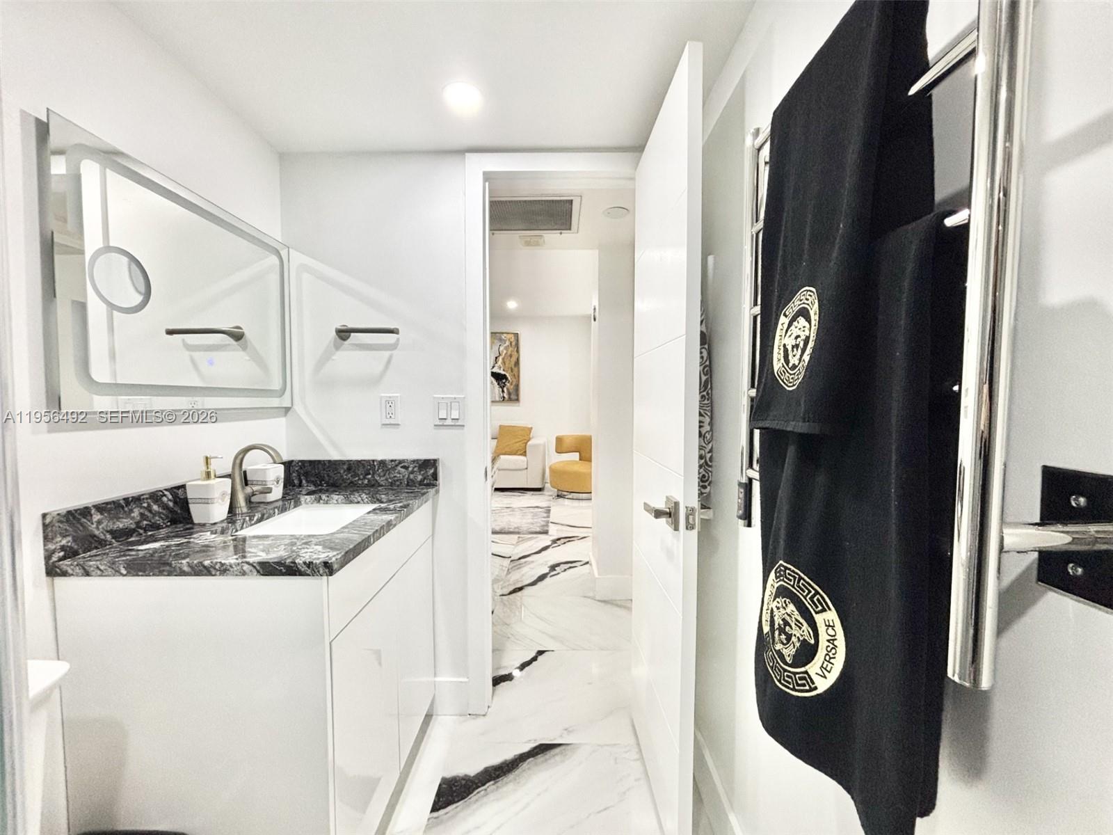 15B 1 / 1 798 sq. ft. $ 2026-01-31 0 Photo