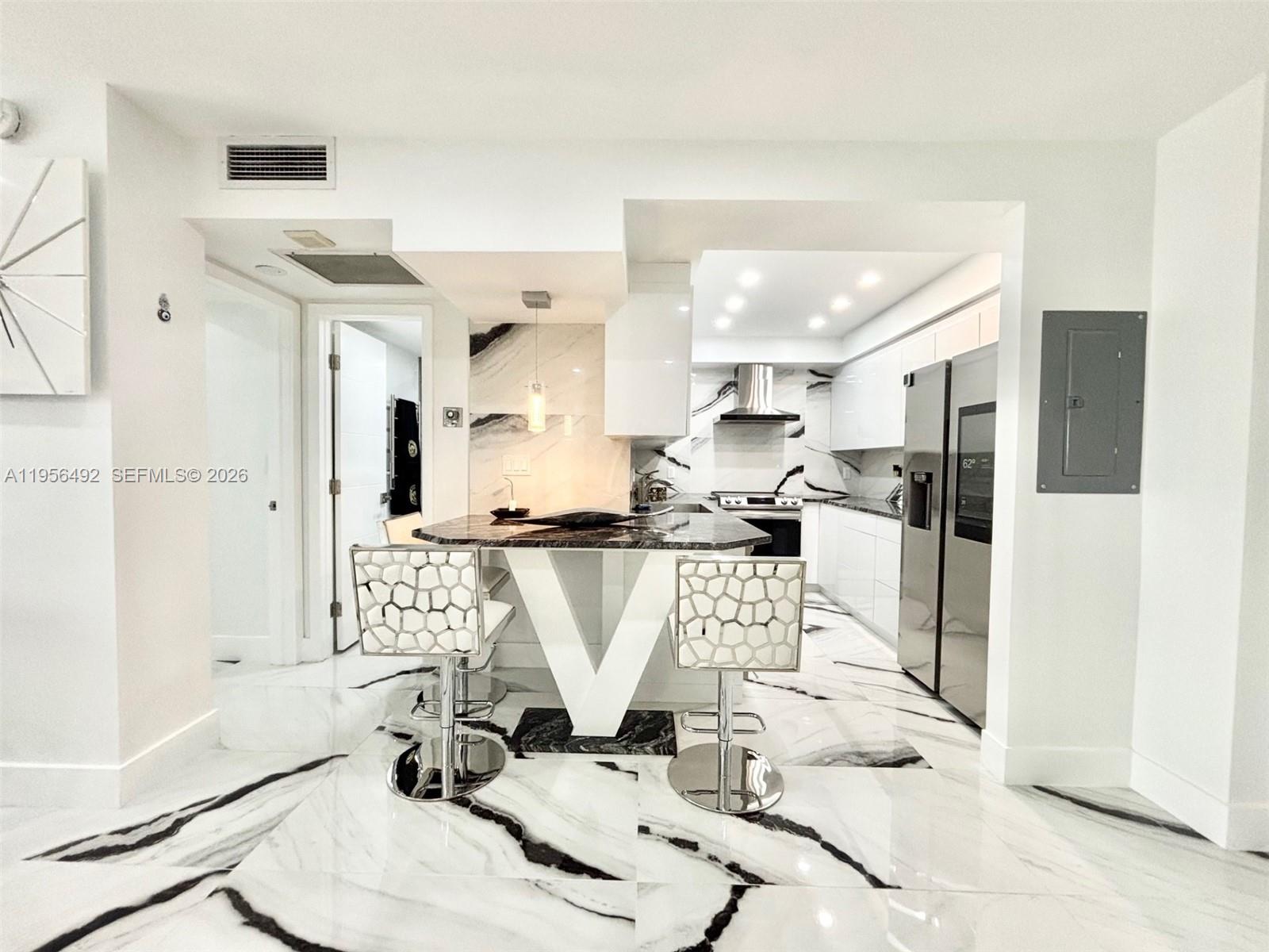 15B 1 / 1 798 sq. ft. $ 2026-01-31 0 Photo