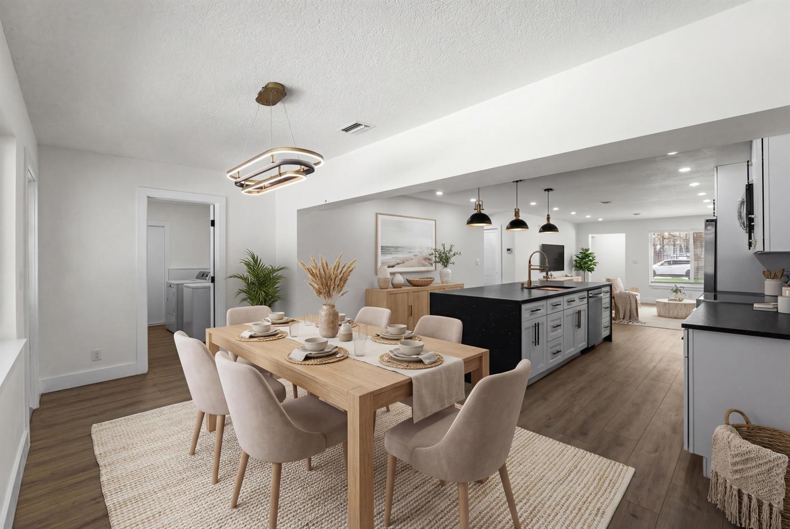 Ver detalles / 0 2813 sq. ft. $ 2026-05-24 0 foto