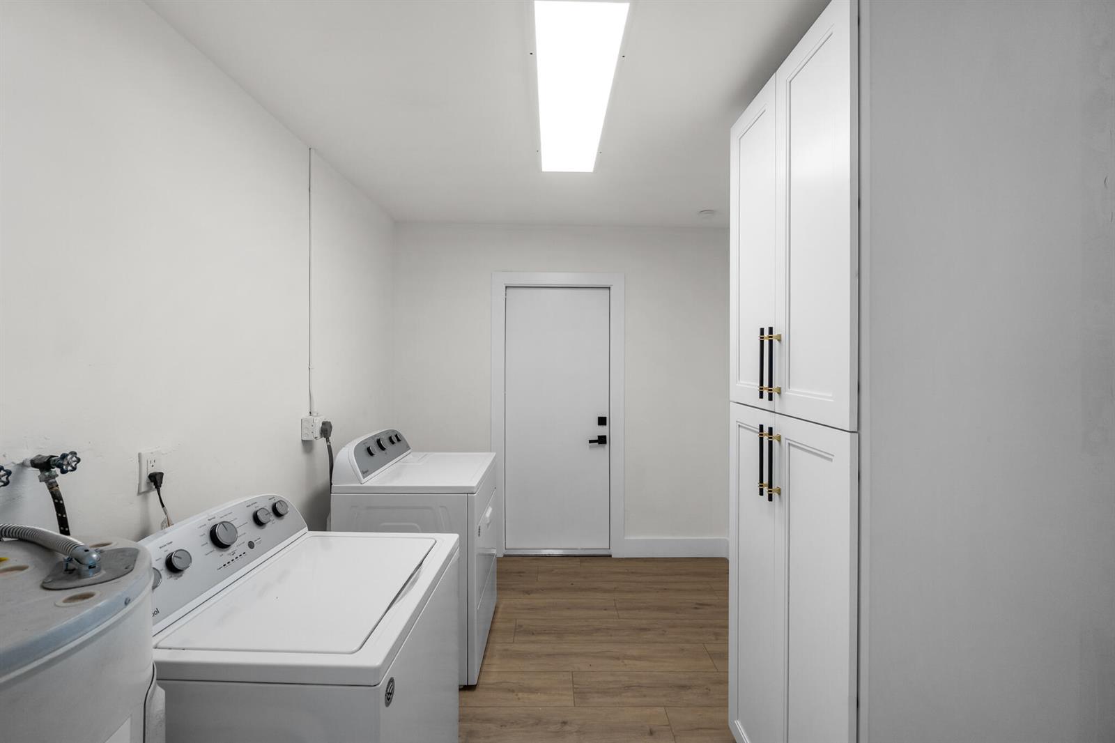 Ver detalles / 0 2813 sq. ft. $ 2026-05-24 0 foto
