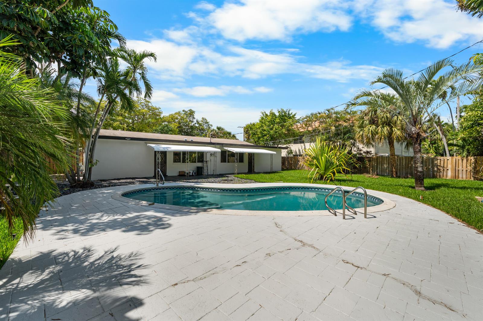 Ver detalles / 0 2813 sq. ft. $ 2026-05-24 0 foto