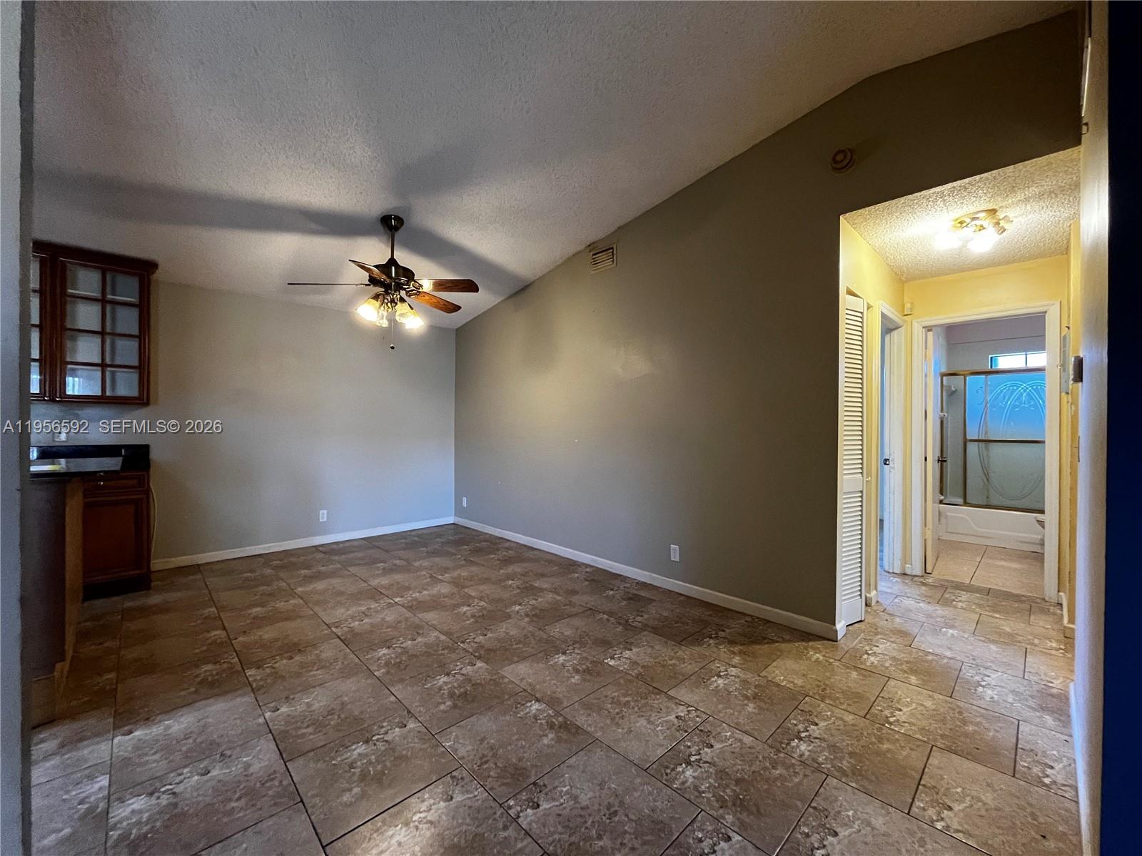 4296 2 / 2 1134 sq. ft. $ 2026-02-01 0 Photo