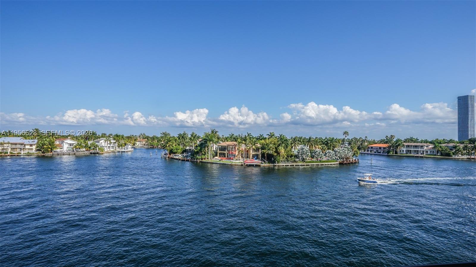 Photo of 20191 Country Club Dr  #901, Aventura, Florida, 33180 - 