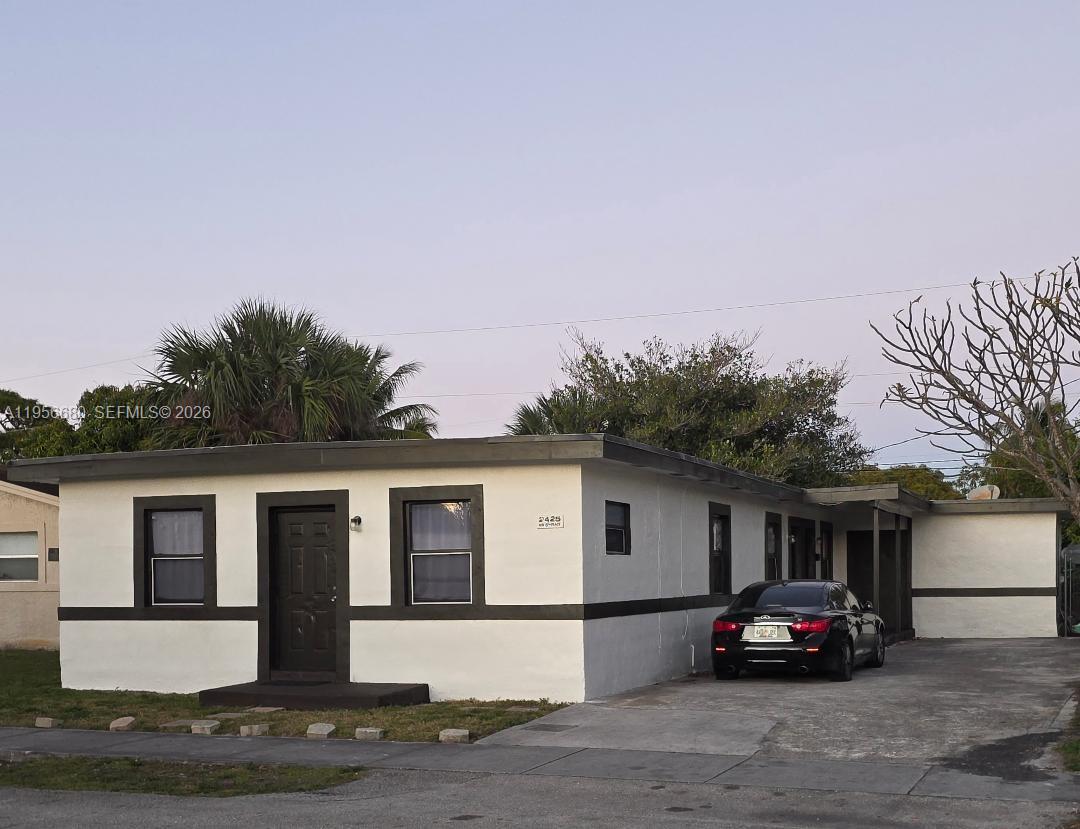   /  1959 sq. ft. $ 2026-02-01 0 Photo