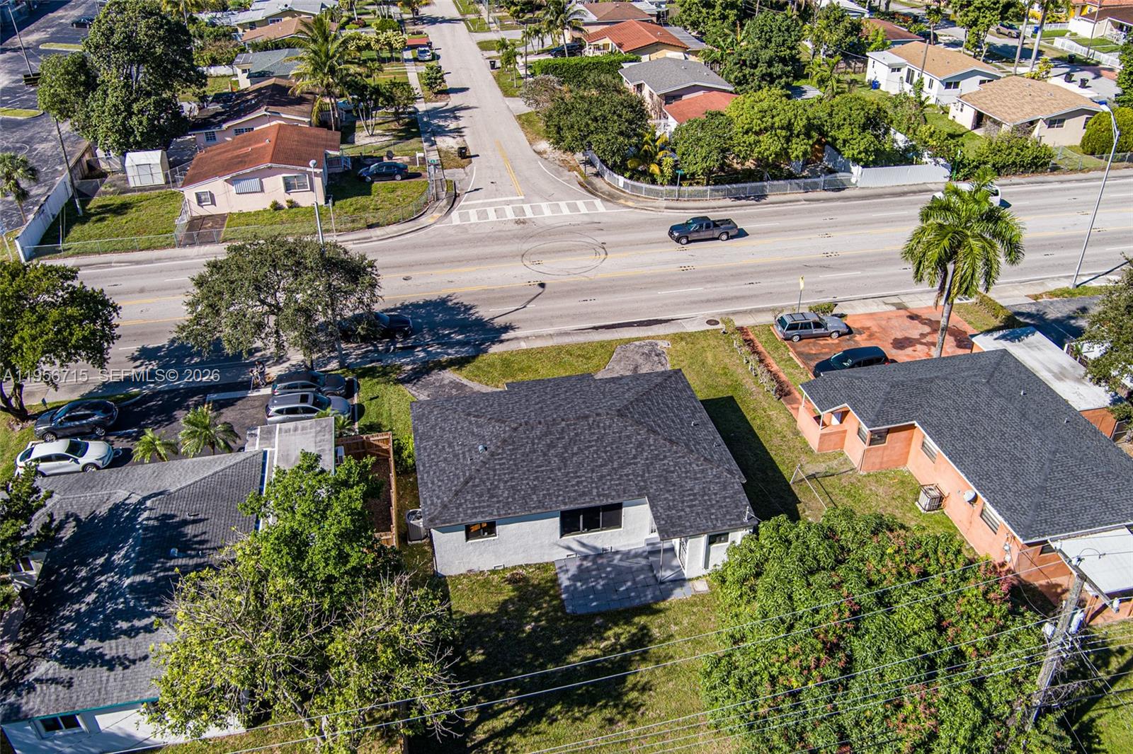   /   кв.футов $ 2026-02-01 0 Фото