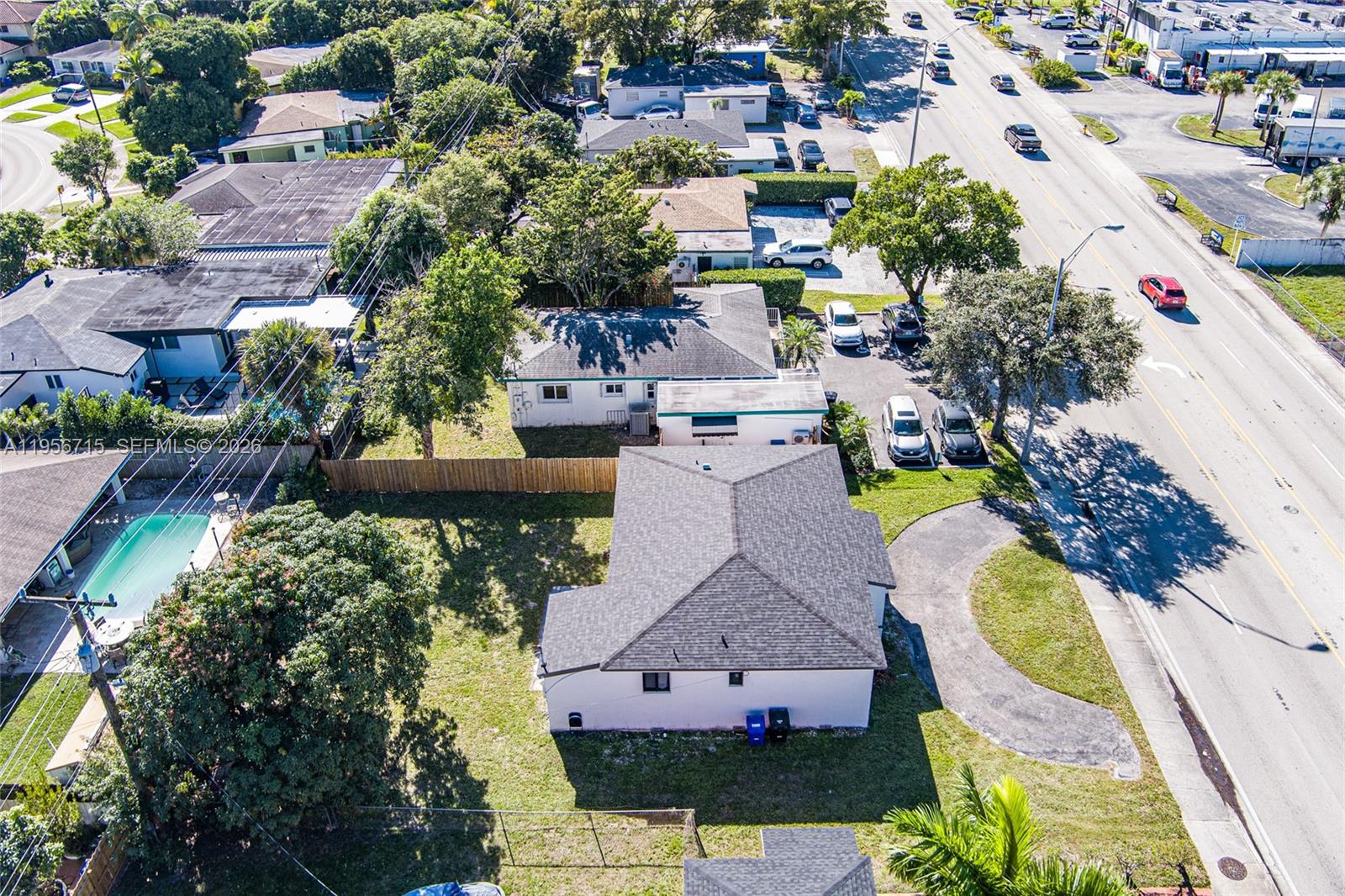   /   кв.футов $ 2026-02-01 0 Фото