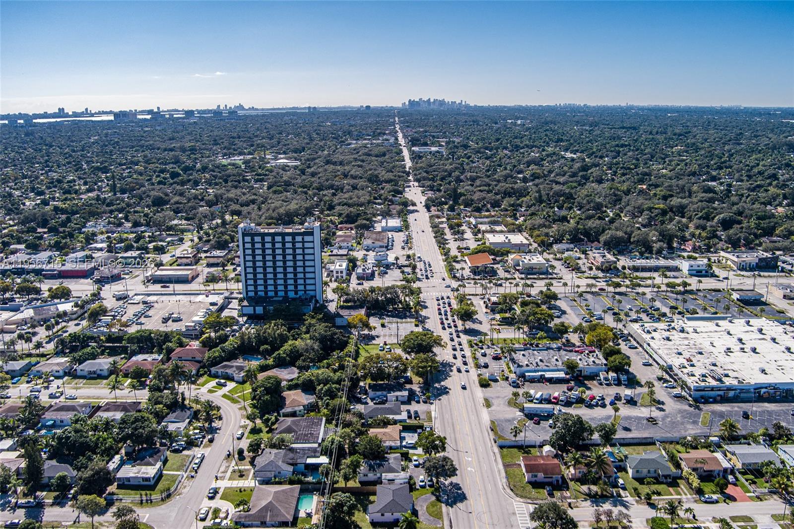   /   кв.футов $ 2026-02-01 0 Фото